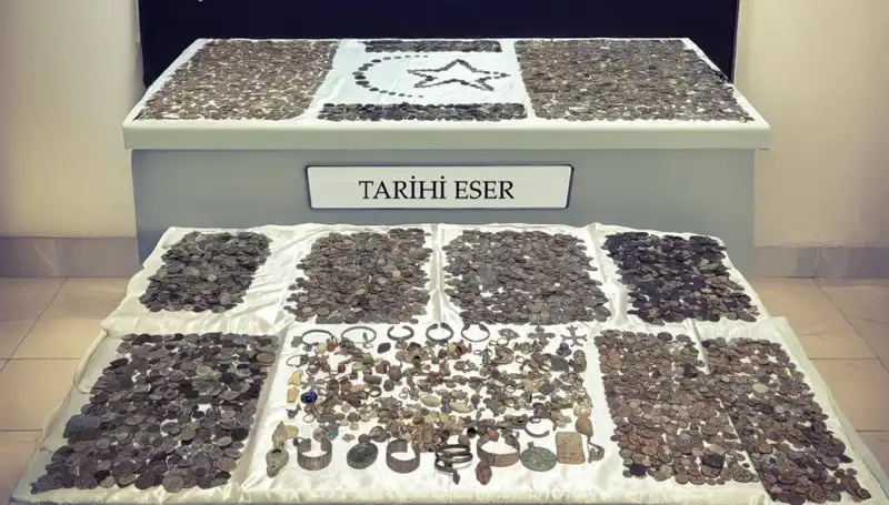 Sınırda Ele Geçirilen 12 Bin 770 Tarihi Eserin Gizemi Çözüldü!