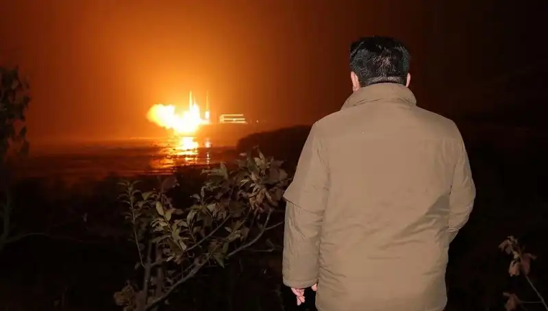 Kuzey Kore’nin Silahlanma Yarışında Faturalara Kimler Katlanıyor?
