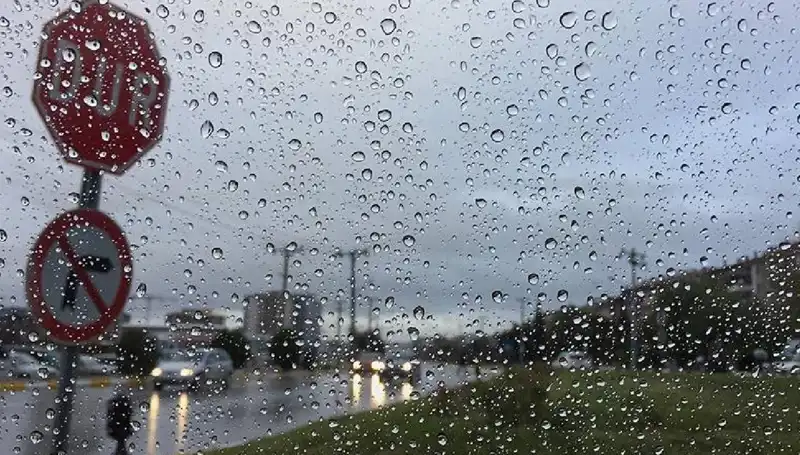 Meteoroloji'den 20 İl İçin Uyarı: Sıcaklıklar Düşerken Sağanak Yağışlar Geliyor