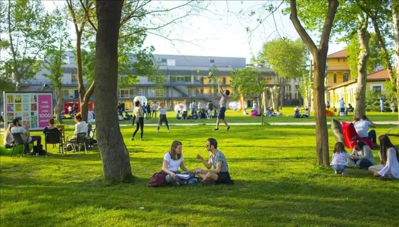 Can Holding Operasyonuyla Bilgi Üniversitesi ve Doğa Koleji'nde Neler Oluyor?