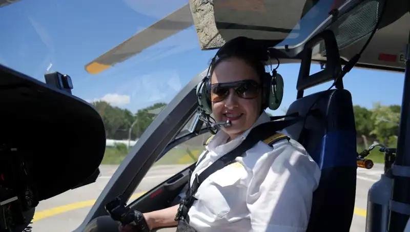 Türkiye'nin Tek Kadın Ambulans Helikopter Pilotu: Zorlukların Üstesinden Gelmek!