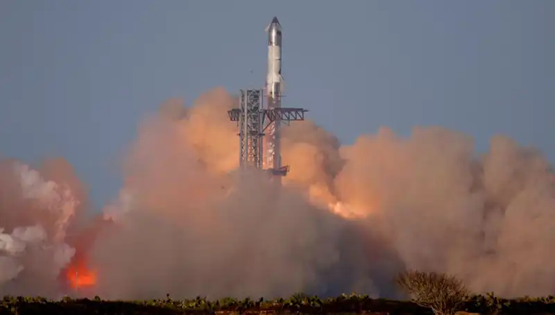 SpaceX, Starship’in 8’inci Uçuş Testiyle Uzayda Yeni Bir Dönem Başlatıyor