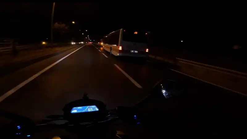 Otobüs Kazasında 41 Yaşındaki Vatandaş Ağır Yaralandı: Olayın Detayları!