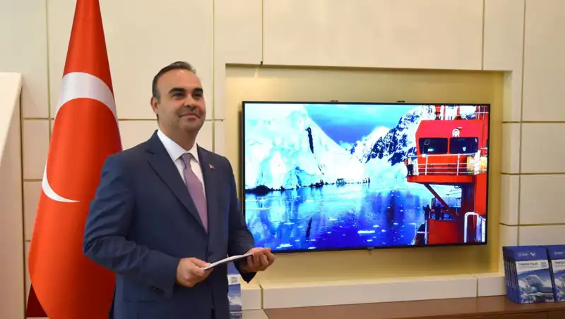 Türkiye, Antarktika'da Bilim Üssü Kurma Kararıyla Yeni Bir Dönem Açıyor