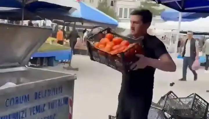 Domatesleri Çöpe Döken Pazarcıya Şok Edici Para Cezası İle Öğüt Verildi!