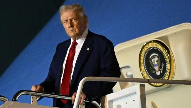 Katar’ın 400 Milyon Dolarlık Jetinin Trump'a Dönüşü: Yıldız Bir Yıldırım!