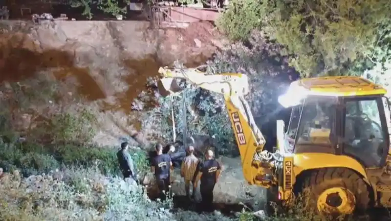 Hatay'da Kurtarma Operasyonu: İneğin Hayatı Kurtarıldı!