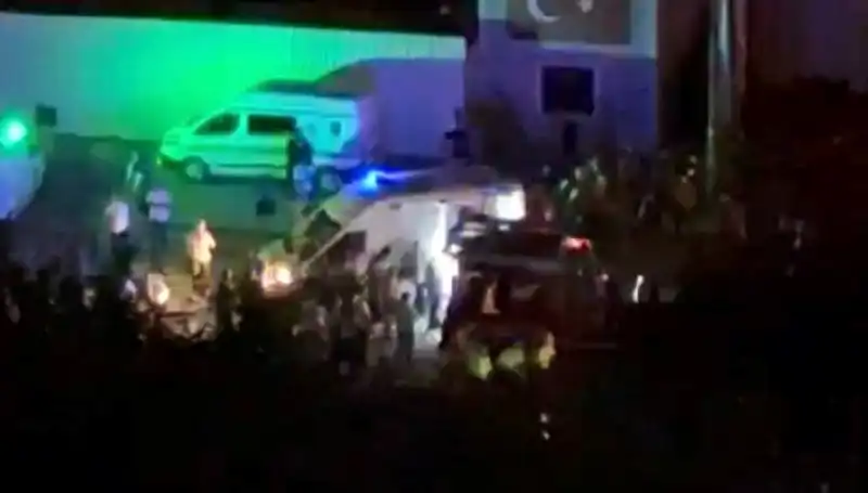 Genç Şoför Tırda Hayatına Son Verdi: Sebep Ne Olabilir?